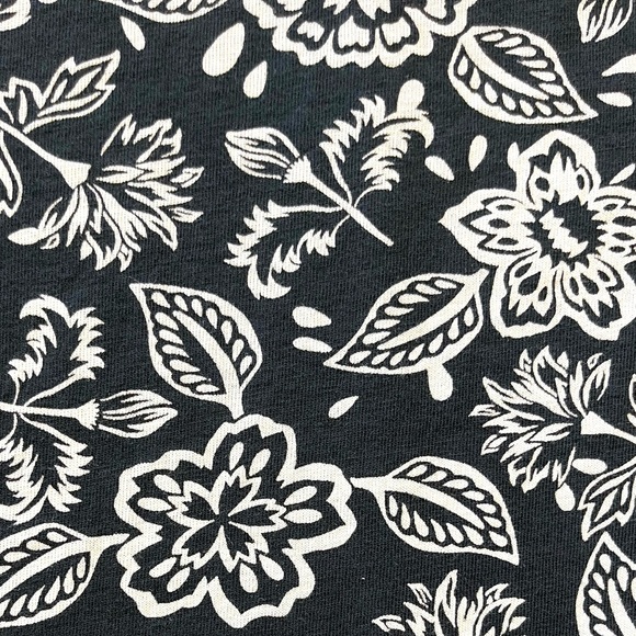 Rag & Bone Women’s 100% Organic Cotton Black and Cream Floral Tshirt SMALL - Picture 2 of 6